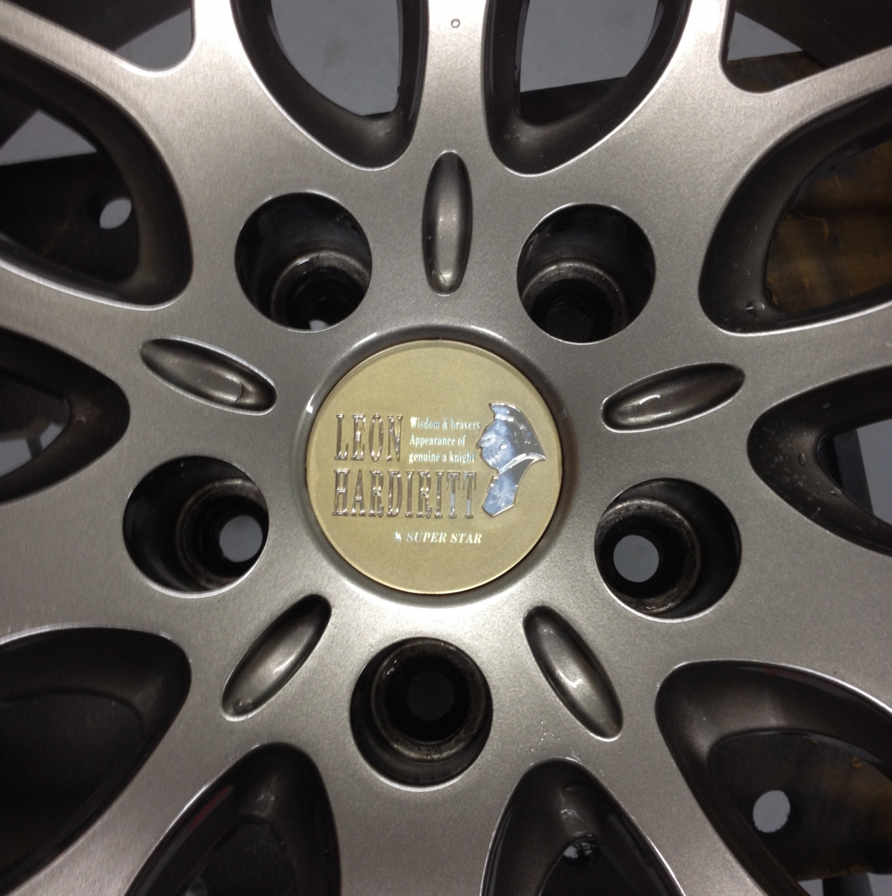 エルグランド　ホイールガリ傷リペアのブログを更新しました。